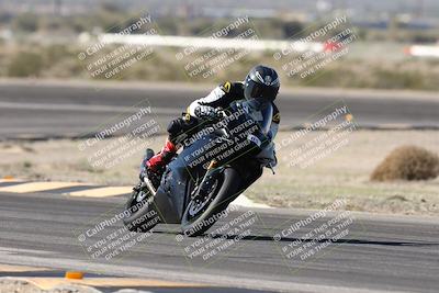 media/Jan-15-2026-Racers Edge (Thu) [[dfebeb70ab]]/3-B Group/Session 2 (Turn 11)/